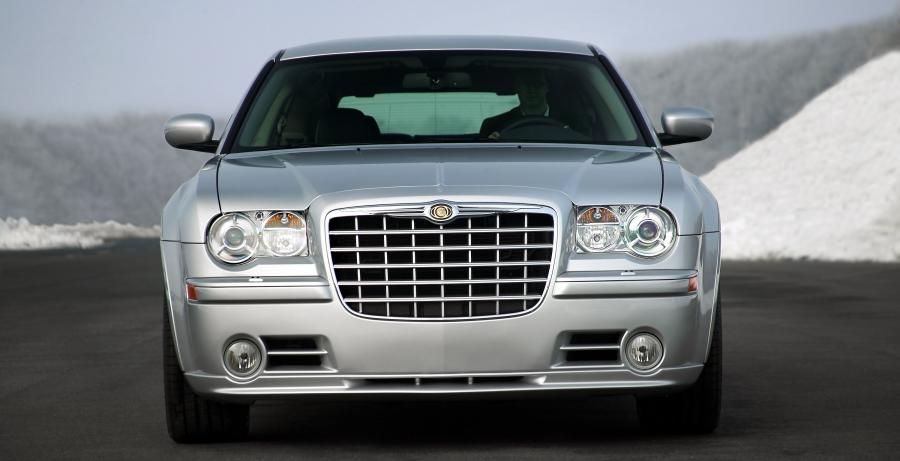  Chrysler 300C SRT8 Touring 2005 года  (фото 9 из 9)
